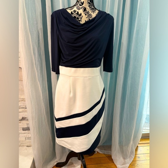 Sandra Darren Dresses & Skirts - SANDRA DARREN NAVY & WHITE  Sheath Dress,Drape Front, 3/4" slv Size 12